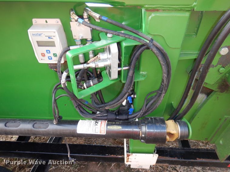 image for item DE2533 2014 John Deere 612C corn head