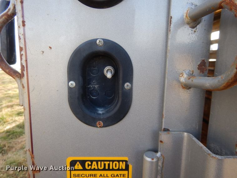 image for item DE2536 2017 Travalong livestock trailer