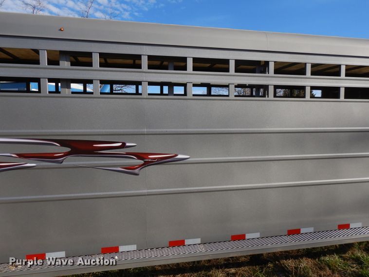 image for item DE2536 2017 Travalong livestock trailer