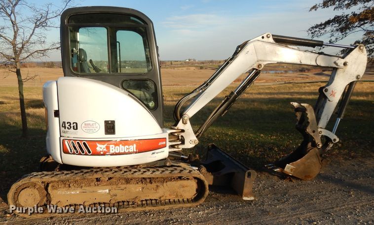 image for item DE2540 2005 Bobcat 430HAG ZHS  mini excavator