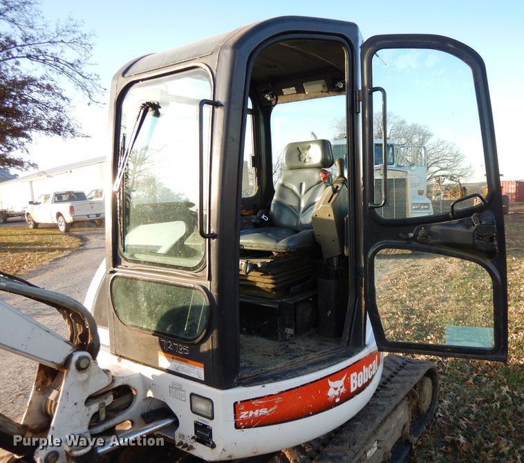 image for item DE2540 2005 Bobcat 430HAG ZHS  mini excavator