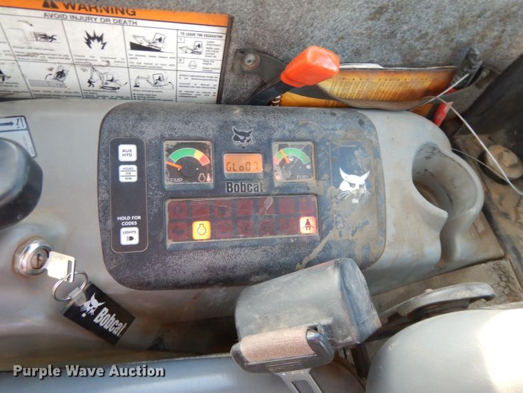 image for item DE2540 2005 Bobcat 430HAG ZHS  mini excavator