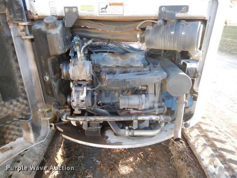 image for item DE2540 2005 Bobcat 430HAG ZHS  mini excavator