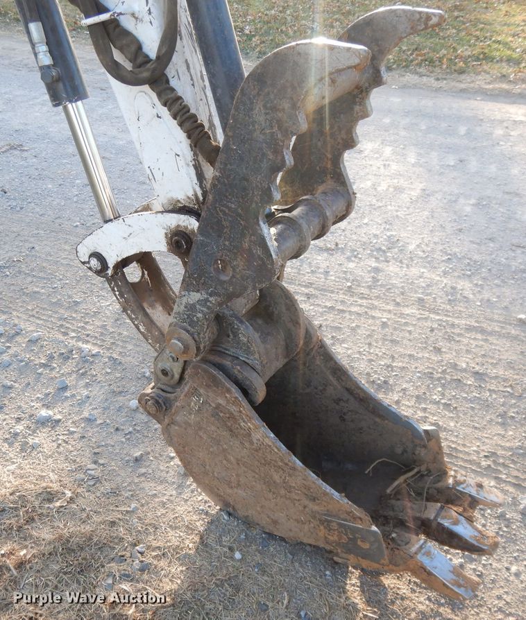 image for item DE2540 2005 Bobcat 430HAG ZHS  mini excavator