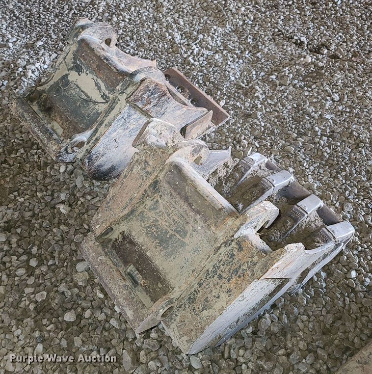 image for item DE2540 2005 Bobcat 430HAG ZHS  mini excavator