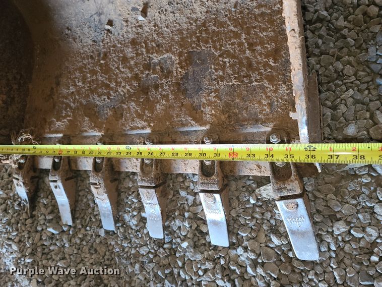 image for item DE2540 2005 Bobcat 430HAG ZHS  mini excavator