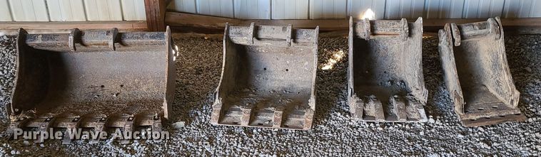 image for item DE2540 2005 Bobcat 430HAG ZHS  mini excavator