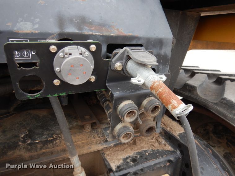 image for item DE2541 1996 Caterpillar Challenger 85D  tractor