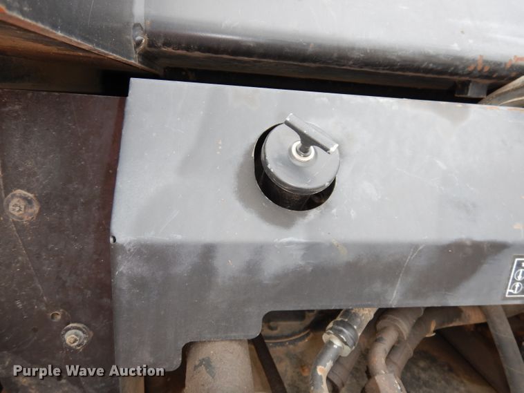 image for item DE2541 1996 Caterpillar Challenger 85D  tractor