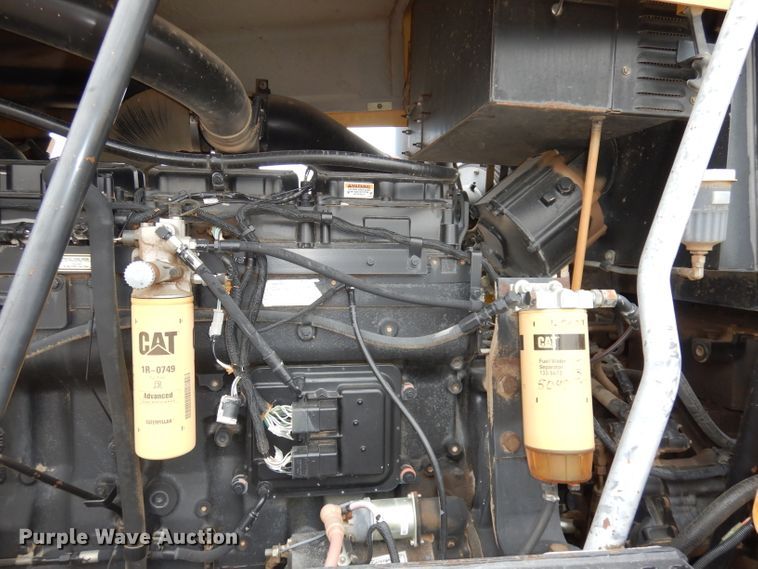 image for item DE2541 1996 Caterpillar Challenger 85D  tractor