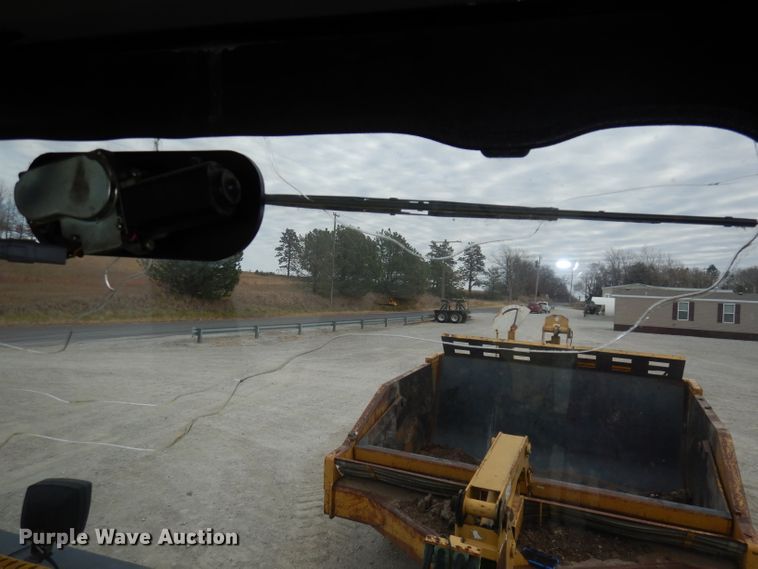 image for item DE2541 1996 Caterpillar Challenger 85D  tractor