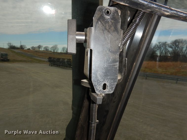 image for item DE2541 1996 Caterpillar Challenger 85D  tractor