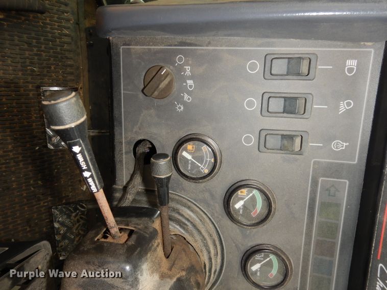 image for item DE2541 1996 Caterpillar Challenger 85D  tractor