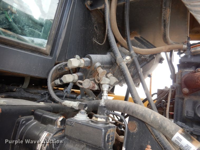 image for item DE2541 1996 Caterpillar Challenger 85D  tractor