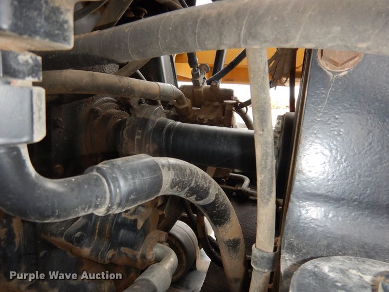 image for item DE2541 1996 Caterpillar Challenger 85D  tractor