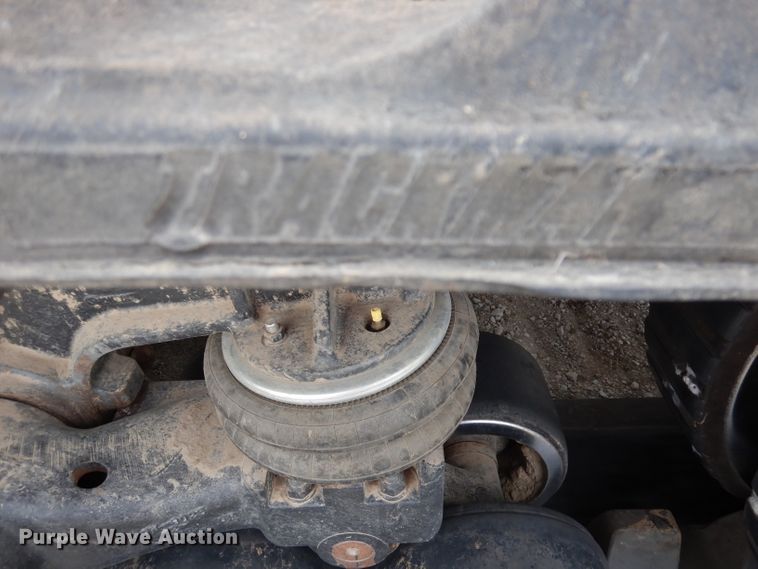 image for item DE2541 1996 Caterpillar Challenger 85D  tractor