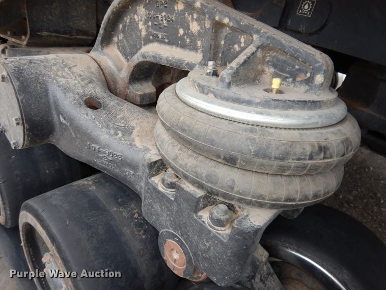 image for item DE2541 1996 Caterpillar Challenger 85D  tractor