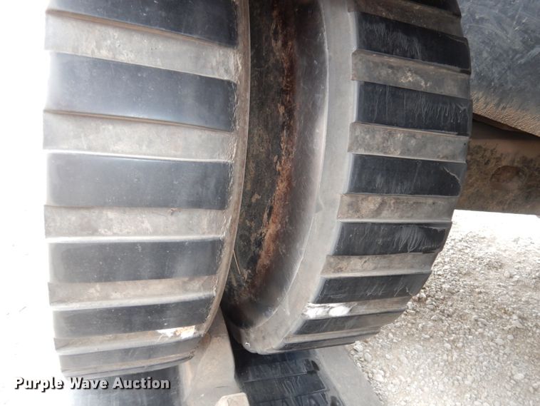 image for item DE2541 1996 Caterpillar Challenger 85D  tractor