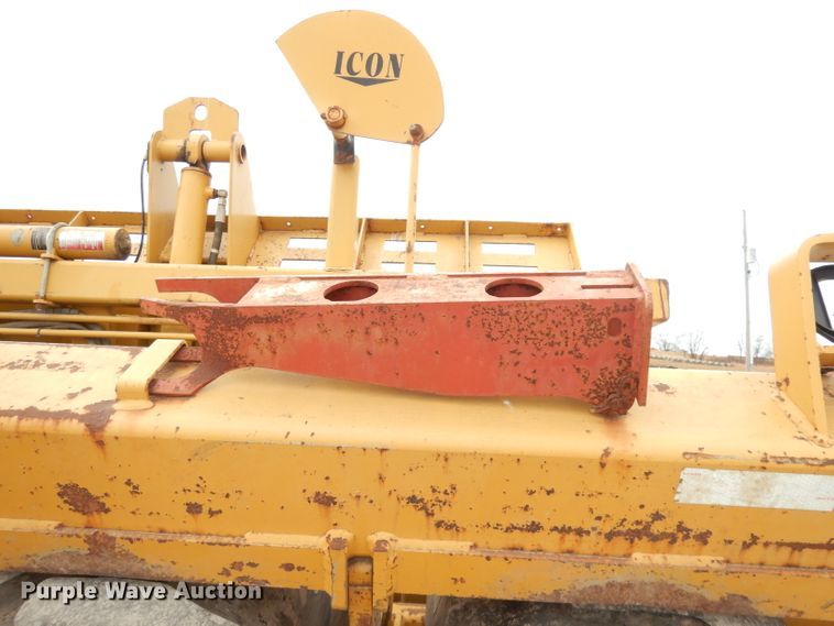 image for item DE2542 2005 Icon 18D  scraper