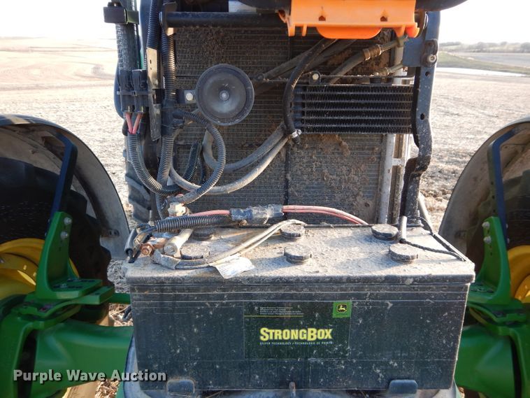 image for item DE2544 2006 John Deere 7420  MFWD tractor