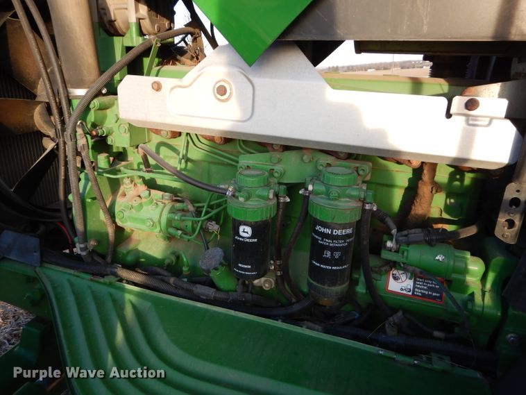 image for item DE2544 2006 John Deere 7420  MFWD tractor