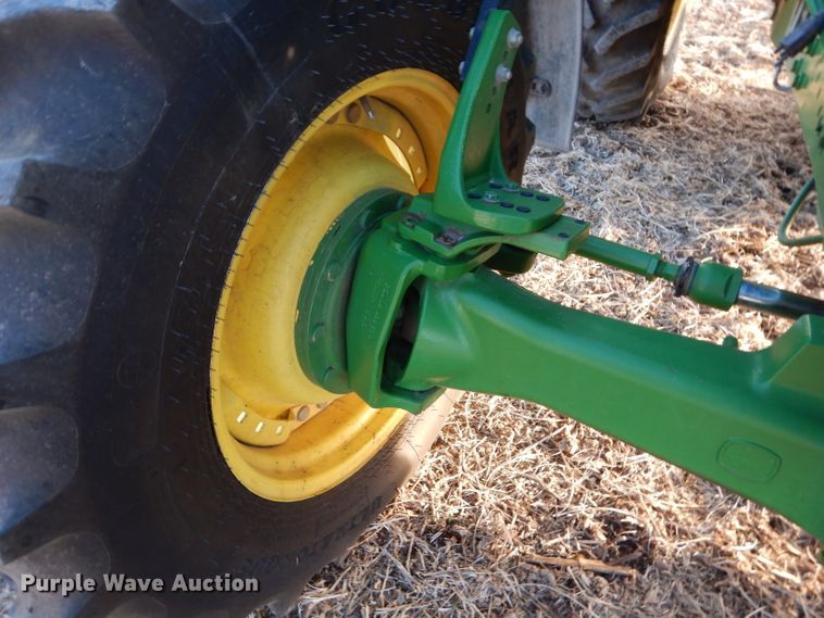 image for item DE2544 2006 John Deere 7420  MFWD tractor