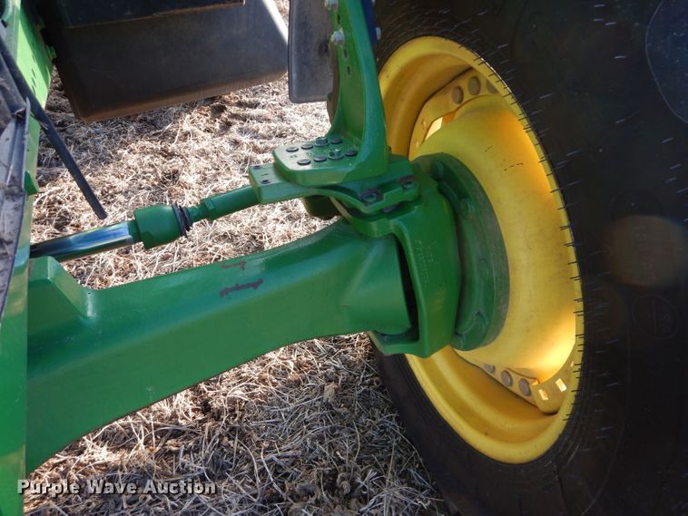 image for item DE2544 2006 John Deere 7420  MFWD tractor