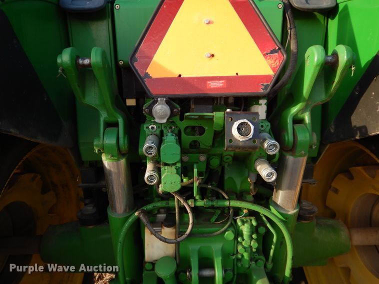 image for item DE2544 2006 John Deere 7420  MFWD tractor