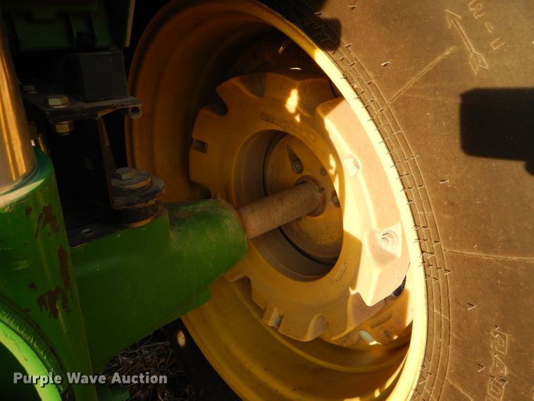 image for item DE2544 2006 John Deere 7420  MFWD tractor