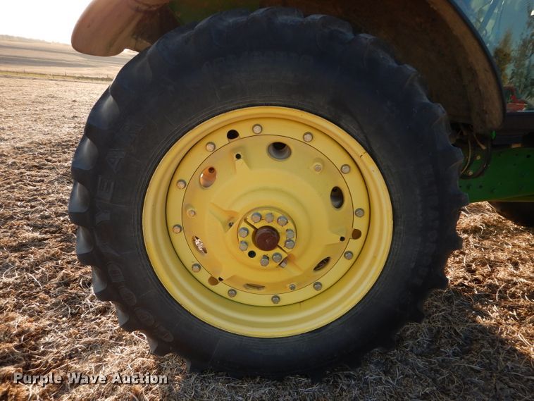 image for item DE2544 2006 John Deere 7420  MFWD tractor