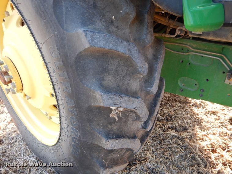 image for item DE2544 2006 John Deere 7420  MFWD tractor