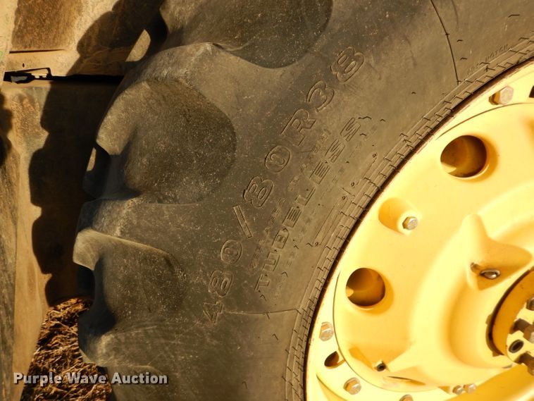 image for item DE2544 2006 John Deere 7420  MFWD tractor