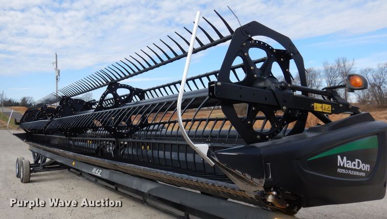 image for item DE2545 2015 MacDon FD75D flex draper head