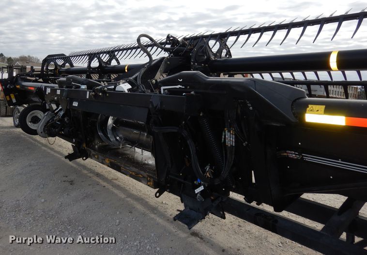 image for item DE2545 2015 MacDon FD75D flex draper head