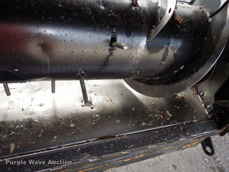 image for item DE2545 2015 MacDon FD75D flex draper head