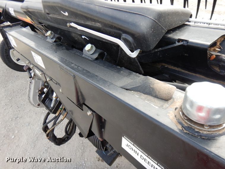 image for item DE2545 2015 MacDon FD75D flex draper head