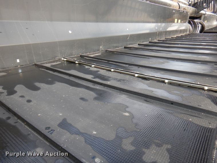 image for item DE2545 2015 MacDon FD75D flex draper head