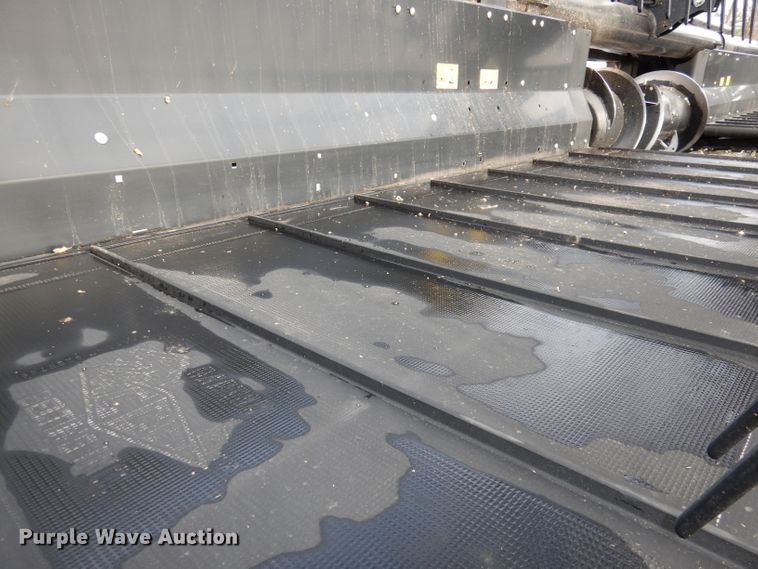 image for item DE2545 2015 MacDon FD75D flex draper head