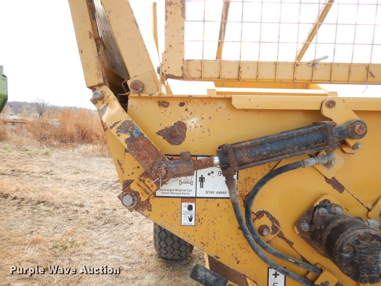 image for item DE2550 2008 Vermeer BP8000 bale processor