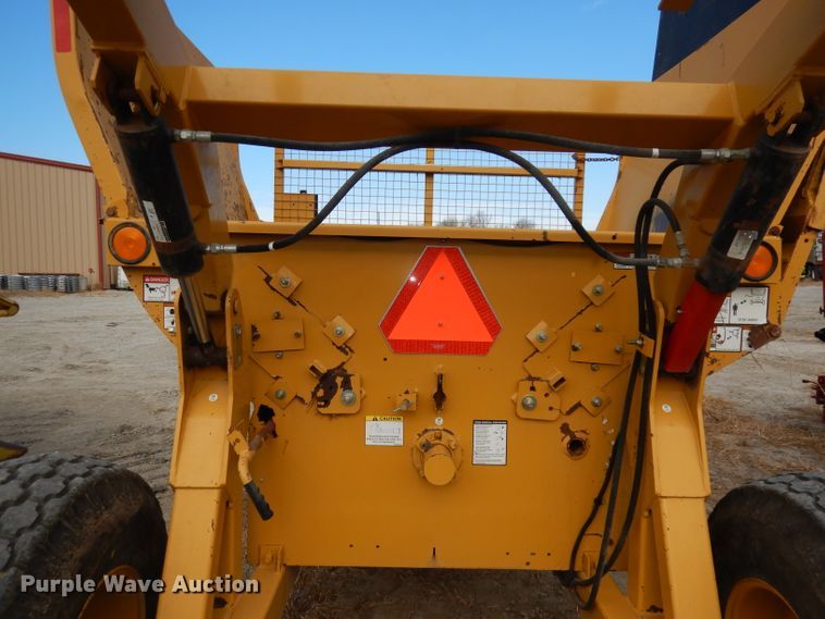 image for item DE2550 2008 Vermeer BP8000 bale processor