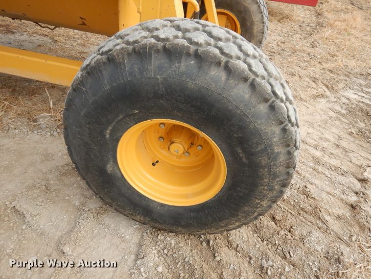 image for item DE2550 2008 Vermeer BP8000 bale processor