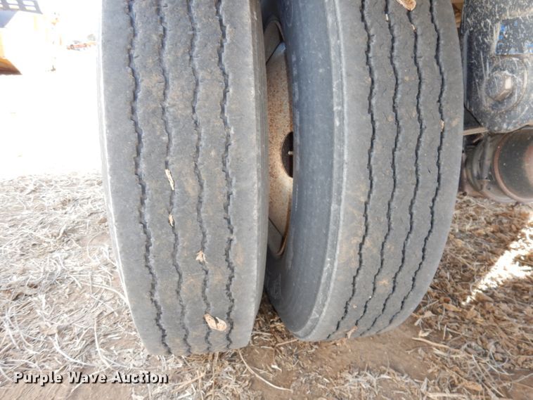 image for item DE2551 2008 Timpte Super Hopper double hopper bottom grain trailer