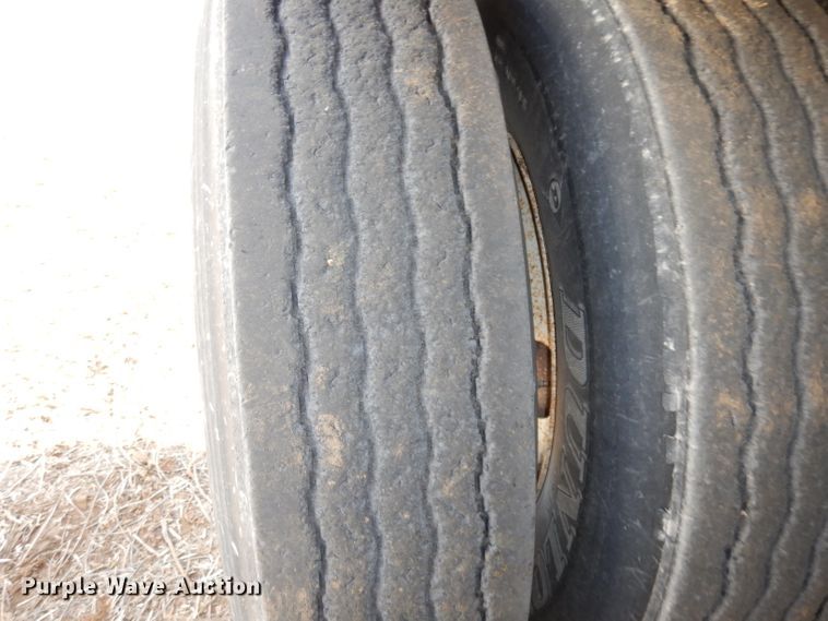 image for item DE2551 2008 Timpte Super Hopper double hopper bottom grain trailer