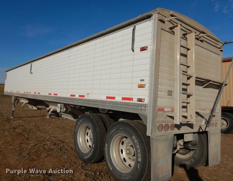 image for item DE2552 2005 Timpte Super Hopper double hopper bottom grain trailer