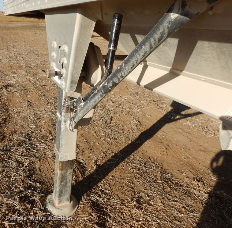 image for item DE2552 2005 Timpte Super Hopper double hopper bottom grain trailer