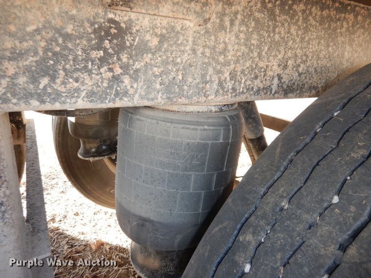 image for item DE2552 2005 Timpte Super Hopper double hopper bottom grain trailer