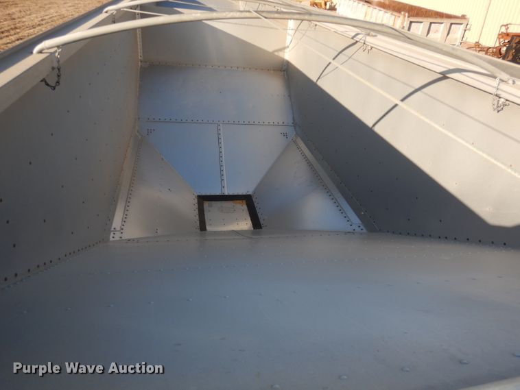 image for item DE2552 2005 Timpte Super Hopper double hopper bottom grain trailer