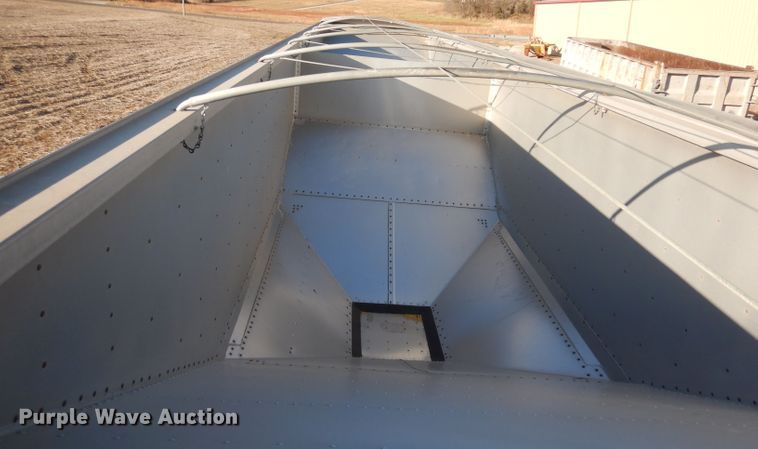 image for item DE2552 2005 Timpte Super Hopper double hopper bottom grain trailer