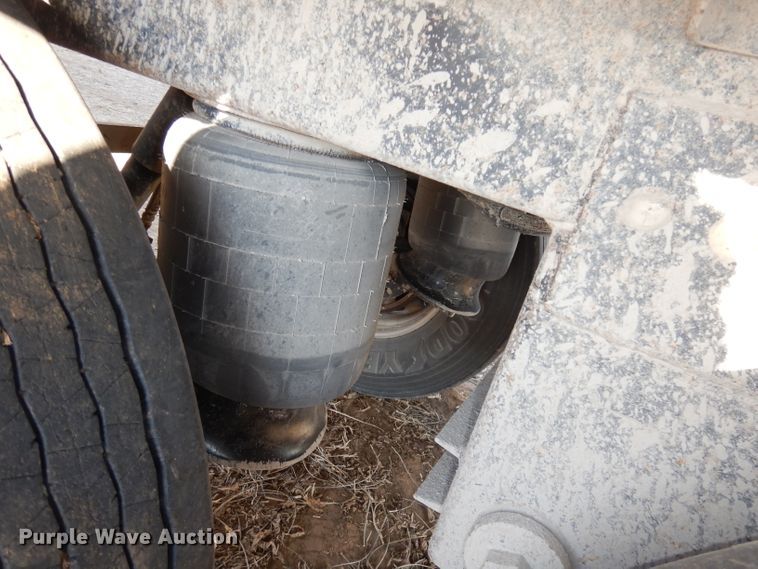 image for item DE2552 2005 Timpte Super Hopper double hopper bottom grain trailer