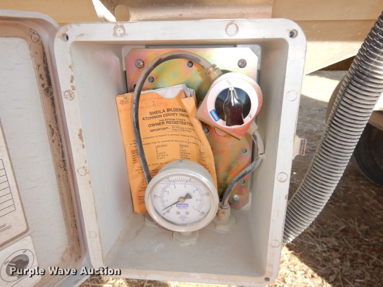 image for item DE2552 2005 Timpte Super Hopper double hopper bottom grain trailer